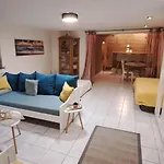 Private 1-2,5 -zimmer-wohnung Mit Terrasse ツュルピッヒ