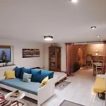 アパート Private 1-2,5 -zimmer-wohnung Mit Terrasse