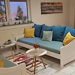 Private 1-2,5 -zimmer-wohnung Mit Terrasse *