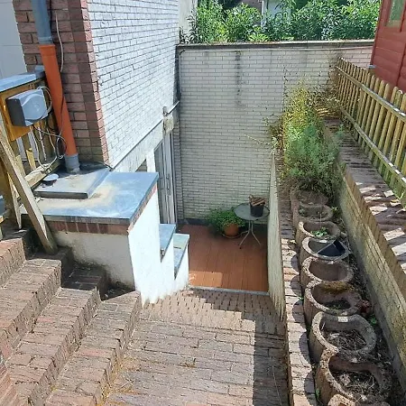 Private 1-2,5 -zimmer-wohnung Mit Terrasse Apartment *
