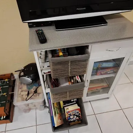 Private 1-2,5 -zimmer-wohnung Mit Terrasse צולפיך