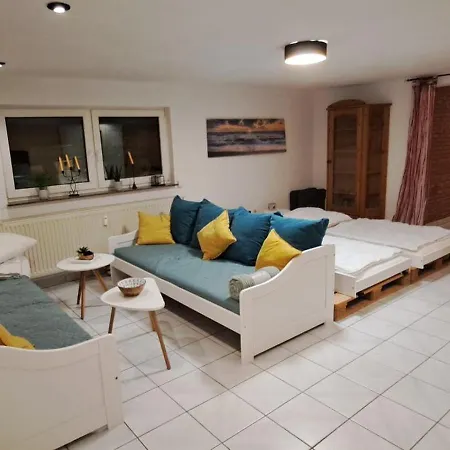 Private 1-2,5 -zimmer-wohnung Mit Terrasse *