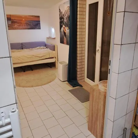 Private 1-2,5 -zimmer-wohnung Mit Terrasse *