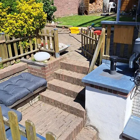 Private 1-2,5 -zimmer-wohnung Mit Terrasse * زولبيتش