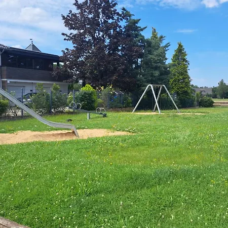 Private 1-2,5 -zimmer-wohnung Mit Terrasse * צולפיך