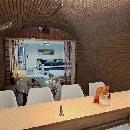 Private 1-2,5 -zimmer-wohnung Mit Terrasse דירה