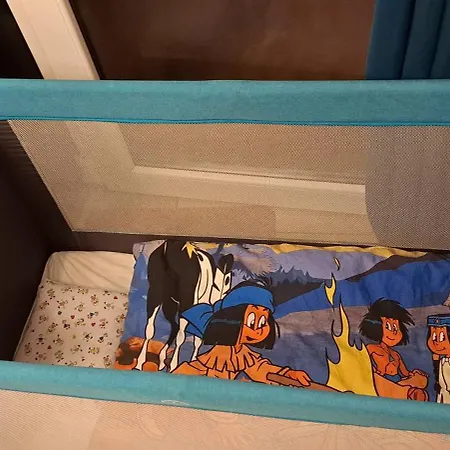 Private 1-2,5 -zimmer-wohnung Mit Terrasse