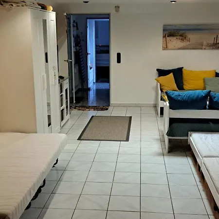 Private 1-2,5 -zimmer-wohnung Mit Terrasse Zulpich