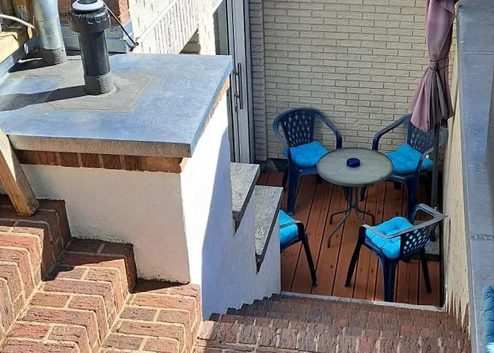 Private 1-2,5 -zimmer-wohnung Mit Terrasse