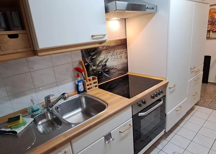 Private 1-2,5 -zimmer-wohnung Mit Terrasse Appartement