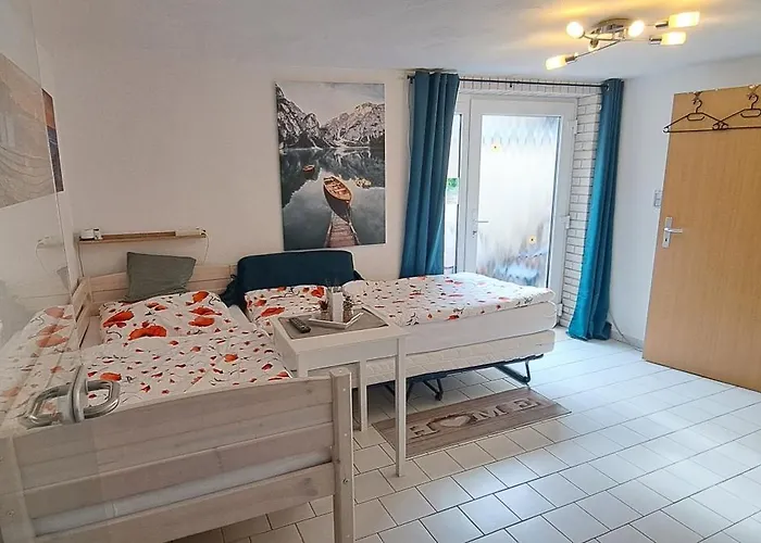 Private 1-2,5 -zimmer-wohnung Mit Terrasse *