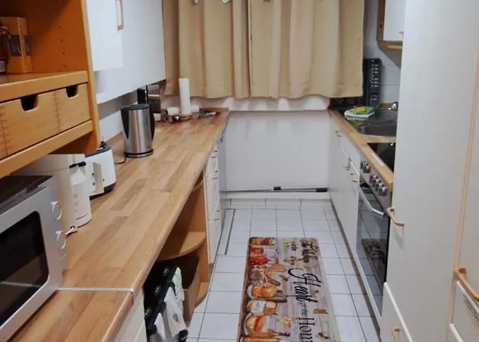 Apartment Private 1-2,5 -zimmer-wohnung Mit Terrasse *